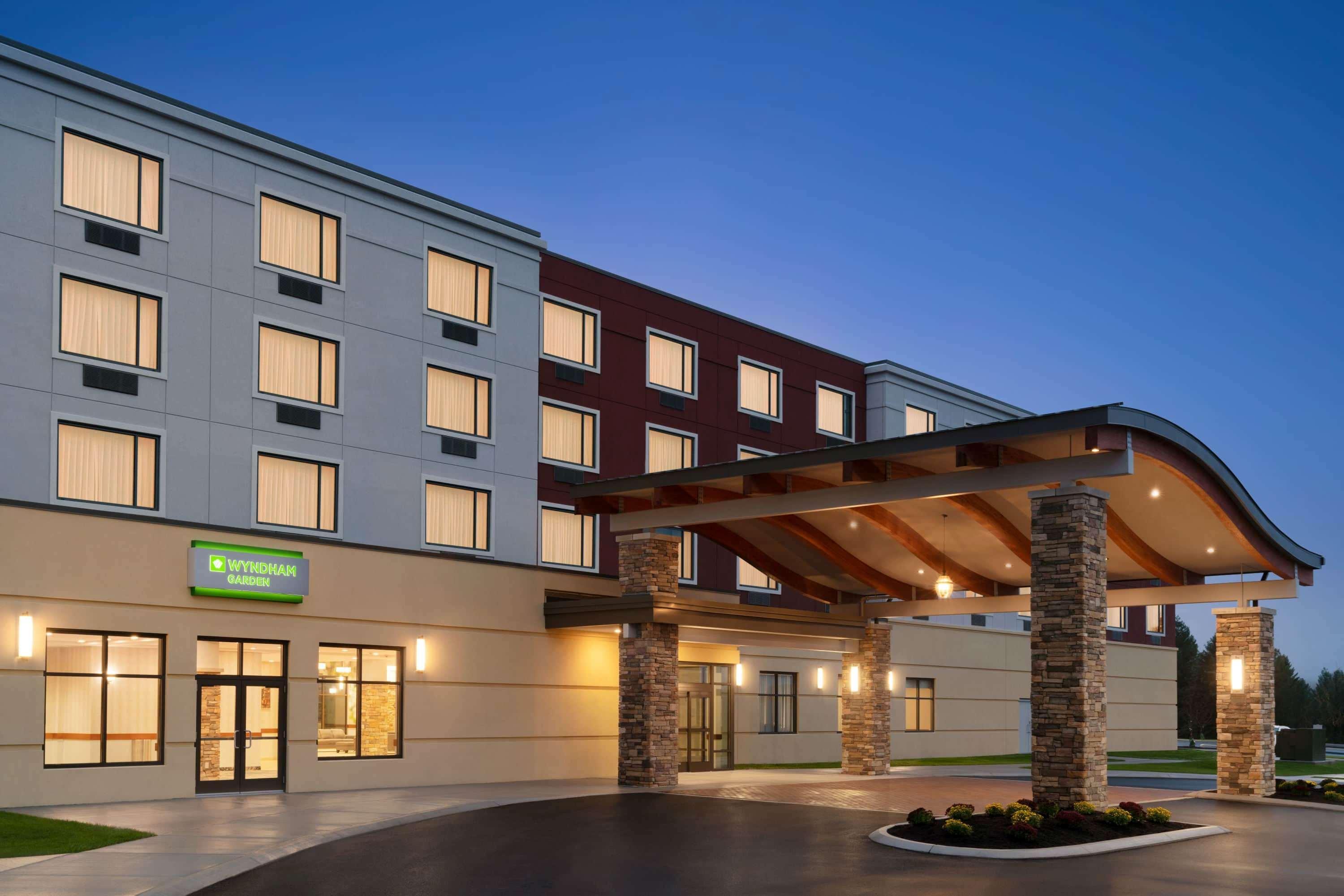 Hotel Wyndham Garden State College Boalsburg Exterior foto